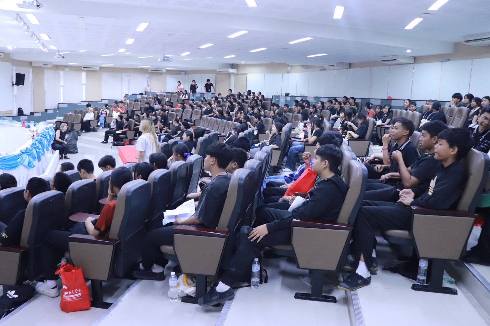 ค่ายภาษาอังกฤษ SmartEnglishCamp2026